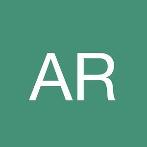 Meet your Posher, Amirah